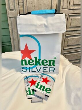 NEW Heineken Silver Beer - Insulated Lunchbox/Travel Cooler- Bag + 2 Can Coozies